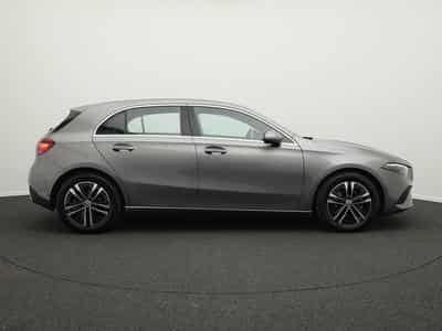 Mercedes A 180 Kompaktlimousine LED+Kamera+Apple+MBUX (2025) - Photo 5