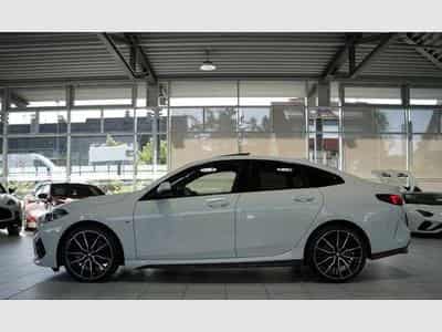 BMW 218 i M Sport *2.H *Sportsitze *H&K (2023) - Photo 11