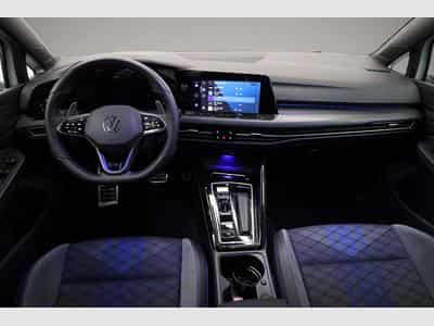 VW Golf (2023) - Photo 6