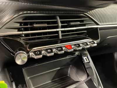 Peugeot 208 1.2 ESSENCE 75 CV STYLE CARPLAY 5P (2024) - Photo 5