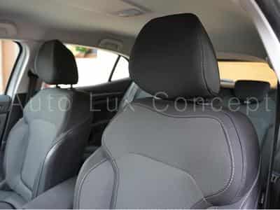 Renault Megane 1.5 dCi 115 EDC7 Equilibre (2024) - Photo 8