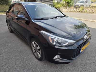 Hyundai i20 Coupé Sport 120 CV Garantie 12 Mois (2017) - Photo 9