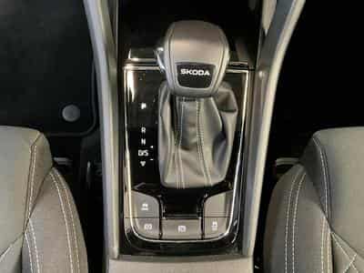 Skoda Karoq Sportline+DSG+KESSY+P.Travel-Ass.+AHK (2025) - Foto 13