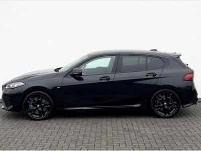 BMW M135 M135 xDrive /LED/HUD/H&amp;K/CAM/GARANTIE/ (2024) - Foto 8