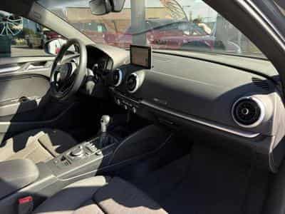 Audi A3 Berline Sport (2019) - Photo 8