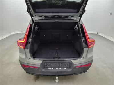 Volvo XC40 2.0 B3 MHEV Ultra Dark Limited Edition DCT (2024) - Photo 14