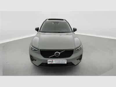 Volvo XC40 2.0 B3 MHEV Ultra Dark Limited Edition DCT (2024) - Photo 4