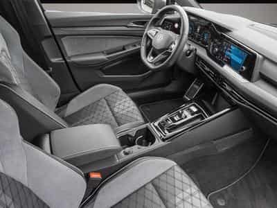 VW Golf (2024) - Foto 6