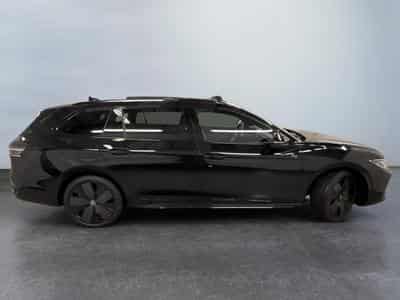 VW Passat Variant R-Line (2026) - Photo 8