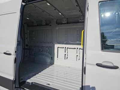 VW Crafter Kasten 35 mittellang Hochdach FWD (2026) - Foto 13