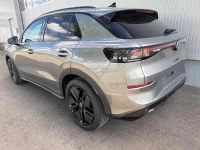 VW T-Roc 1.5 eTSI 110 kW R-Line (2026) - Photo 2
