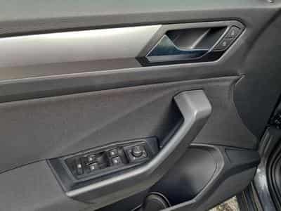VW T-Roc Life (2025) - Photo 11