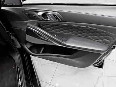 BMW X6M COMPETITION / HK / 360 / SOFT CLOSE / MASSAGE (2021) - Photo 12