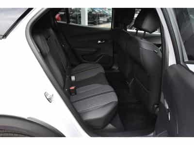 Peugeot 2008 1.2 PureTech Allure ACC GPS LANE SIDE REGUL CAM 360 1° MAIN (2025) - Foto 8