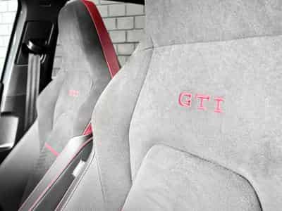 VW Golf GTI Clubsport 2.0 TSI 300 CV DSG7 * BLACK STYLE* MATRIX *ALA (2024) - Foto 5