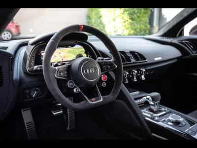 Audi R8 V10 GT RWD S-TRONIC - 1 OF 333 - TANGO RED METALLIC - WARRAN (2023) - Photo 12