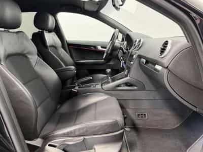 Audi A3 2.0 TDI S line *Tempomat *MMI *APS *Xenon (2010) - Photo 13