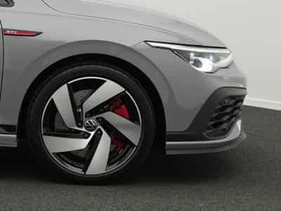 VW Golf VIII 2.0 TSI GTI Clubsport (2024) - Foto 6