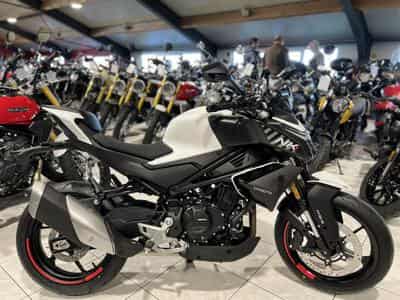 CF Moto 450 NK (2026) - Photo 1