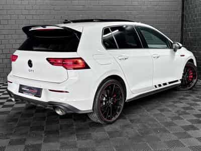 VW Golf GTI Clubsport 2.0 TSI 300 CV DSG7 *DCC* AKRA* MATRIX *PANO* (2023) - Photo 6