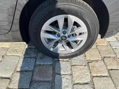 Skoda Fabia EXTRA PLUS 1.0 (2026) - Foto 9