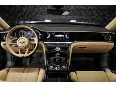 Bentley Flying Spur V8 (2021) - Foto 15