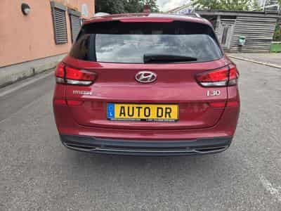 Hyundai i30 SW 1.6 CRDI 136 CV BVA Garantie 12 Mois (2021) - Photo 5