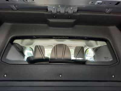 Peugeot Traveller 2.0 BlueHDI 180 AT8 Confort (2026) - Photo 11