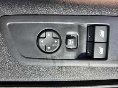 Peugeot Traveller 2.0 BlueHDI 180 AT8 Confort (2026) - Photo 13