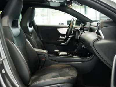 Mercedes CLA 200 AMG Line 1H *19*Pano*ACC (2023) - Foto 15