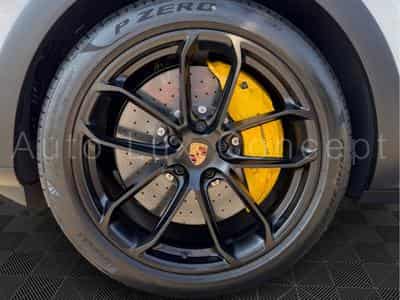 Porsche Cayenne Turbo E-Hybrid Coupé avec Pack GT (2026) - Foto 13