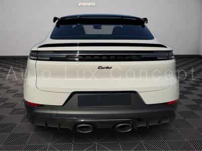 Porsche Cayenne Turbo E-Hybrid Coupé avec Pack GT (2026) - Foto 5