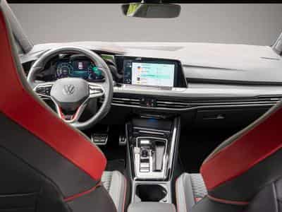 VW Golf (2024) - Photo 5