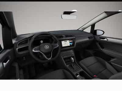 VW Touran (2025) - Photo 2