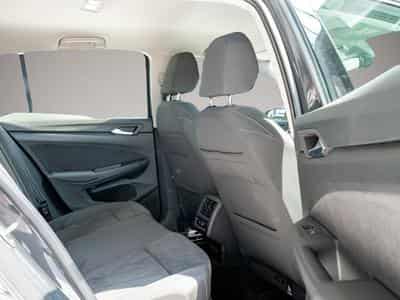 VW Golf (2024) - Photo 4