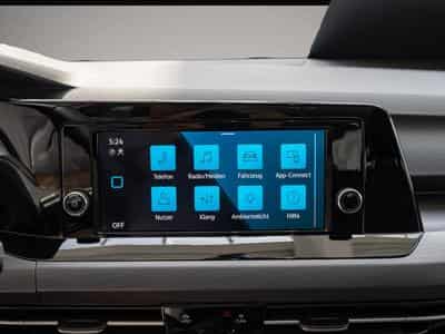 VW Golf (2024) - Photo 7