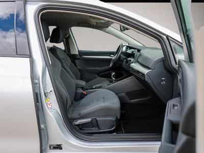 VW Golf (2022) - Photo 2