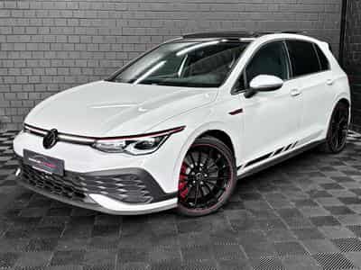 VW Golf GTI Clubsport 2.0 TSI 300 CV DSG7 *DCC* AKRA* MATRIX *PANO* (2023) - Foto 1