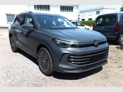 VW Tiguan Eleg. 4M Nav (2026) - Foto 2