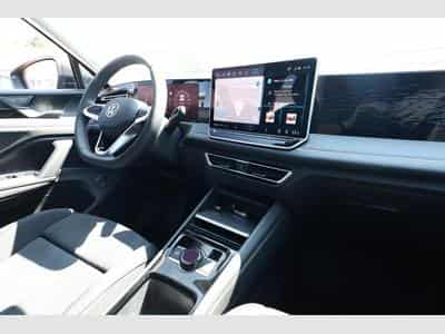 VW Tiguan Eleg. 4M Nav (2026) - Foto 9