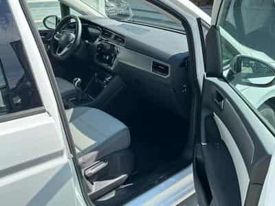 VW Touran 1.5 TSI 7 (2024) - Photo 11
