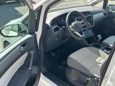 VW Touran 1.5 TSI 7 (2024) - Photo 6