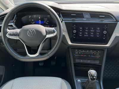 VW Touran 1.5 TSI 7 (2024) - Photo 8