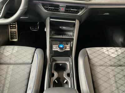 VW Tayron R-Line+DSG+4M+7Sitze+P.Confort+Pano+P.Travel+P.Info (2025) - Foto 12