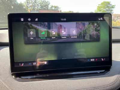 Skoda Enyaq 85X AWD (2025) - Foto 10