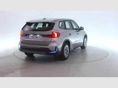 Bmw iX1 xDrive30 (2023) - Foto 3