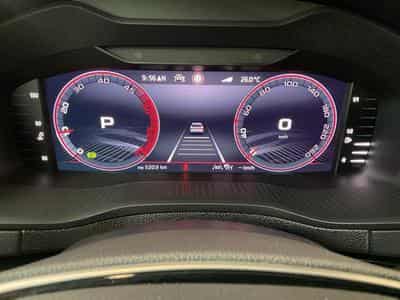 Skoda Karoq Sportline+DSG+4x4+Pano+AHK+Stand-H.+P.Travel-Ass. (2025) - Photo 11