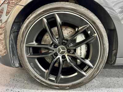 Mercedes C 63 AMG (2024) - Photo 3