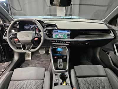Audi RS3 Limousine (2024) - Photo 2