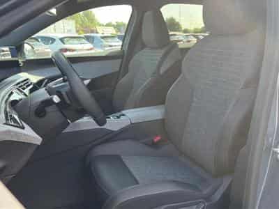 Peugeot 3008 1.2 HYBRID 145 ALLURE E-DCS6 (2025) - Foto 11